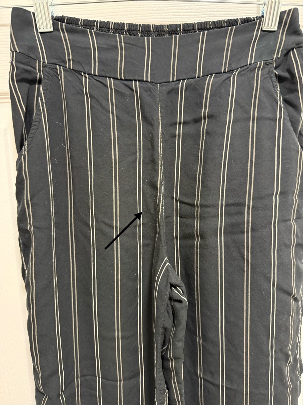 Billabong Black Rayon Pinstripe Pants Small - Picture 4 of 12